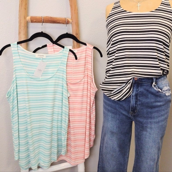 Zenana Womens Ribbed Stripe Tank Top Coral - Picture 1 of 1